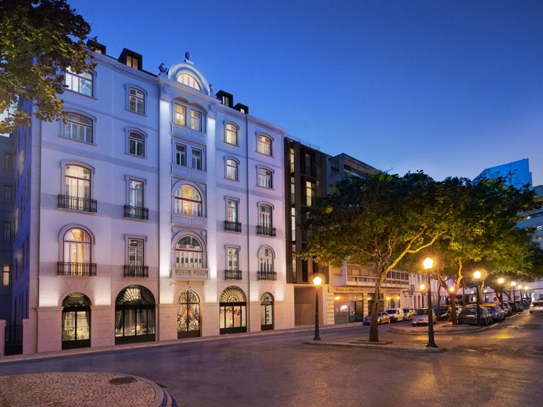 Apartment for Sale in Arroios, Lisboa, Lisbon 2