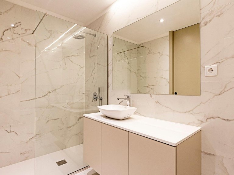 Apartment for Sale in Espinho, Aveiro 18
