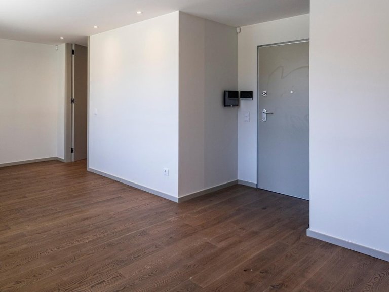 Apartment for Sale in Espinho, Aveiro 2