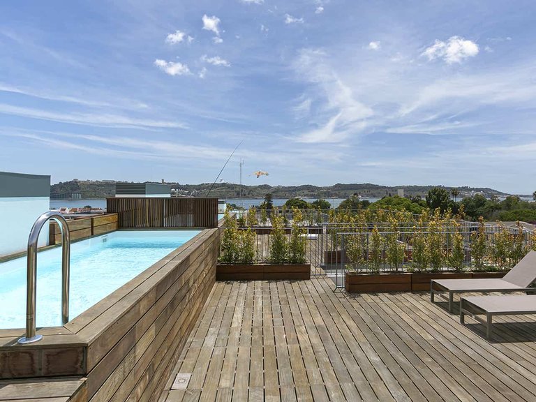 Apartment for Sale in Ajuda, Lisboa, Lisbon 11