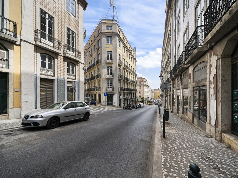 Apartment for Sale in Santa Maria Maior, Lisboa, Lisbon 17