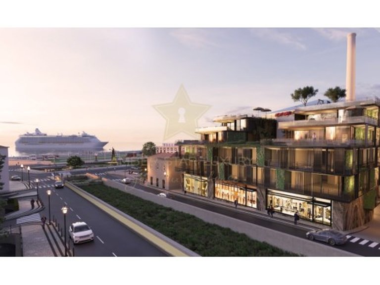 Apartment for Sale in Funchal (Sé), Funchal, Ilha Da Madeira 1