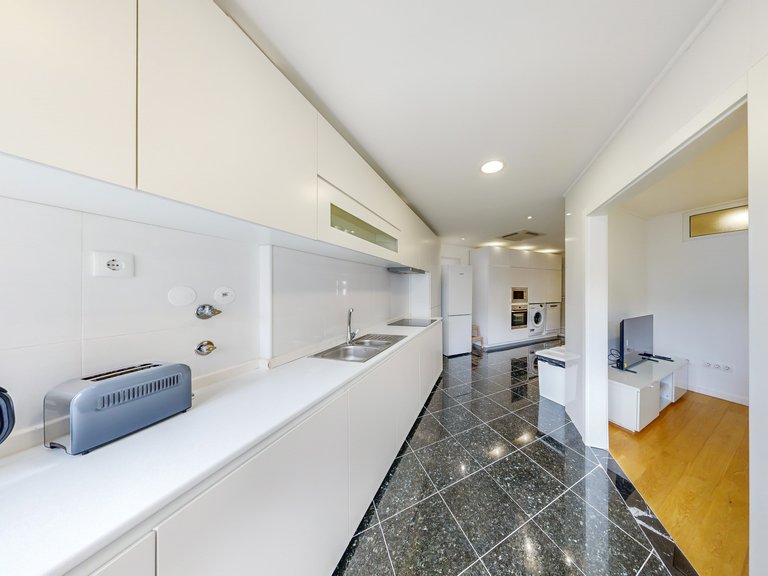 Apartment for Sale in Avenidas Novas, Lisboa, Lisbon 4