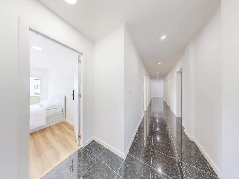Apartment for Sale in Avenidas Novas, Lisboa, Lisbon 9