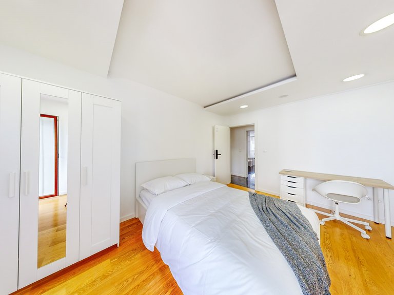 Apartment for Sale in Avenidas Novas, Lisboa, Lisbon 12