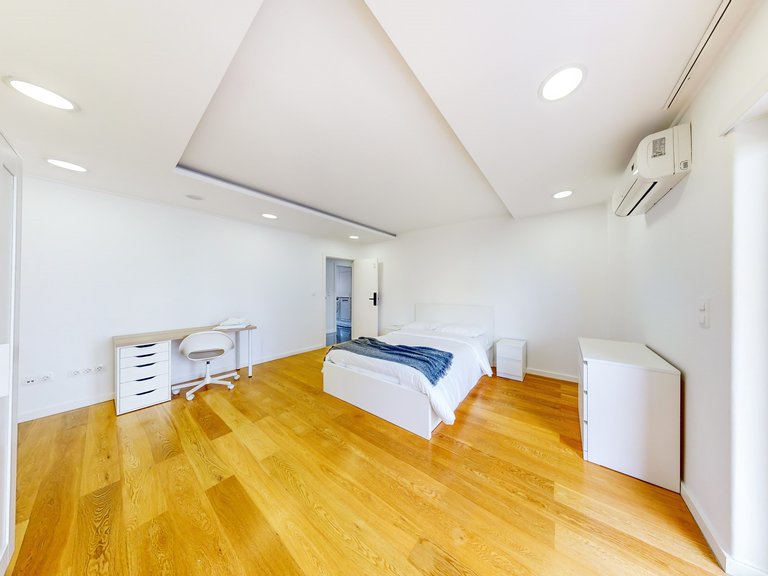 Apartment for Sale in Avenidas Novas, Lisboa, Lisbon 15