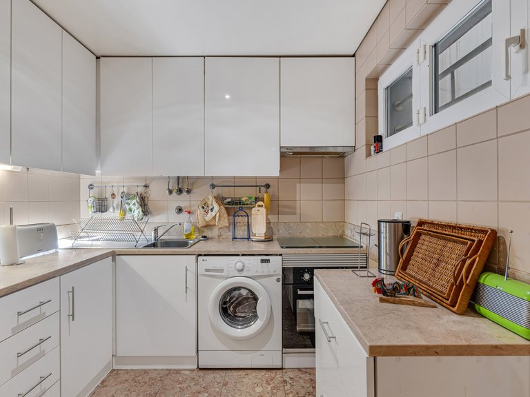Apartment for Sale in Misericórdia, Lisboa, Lisbon 4