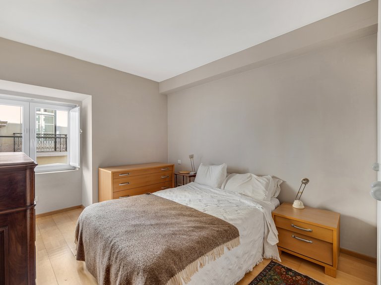 Apartment for Sale in Misericórdia, Lisboa, Lisbon 6