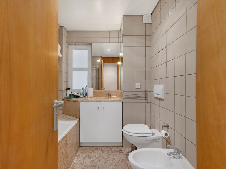 Apartment for Sale in Misericórdia, Lisboa, Lisbon 9
