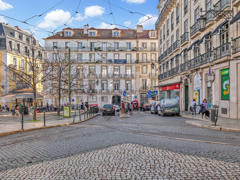Apartment for Sale in Misericórdia, Lisboa, Lisbon 13