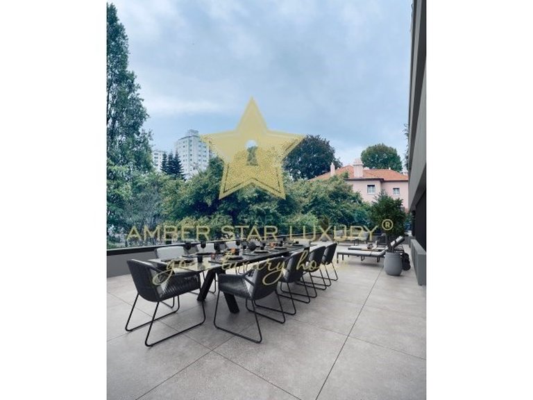 Apartment for Sale in Lordelo do Ouro e Massarelos, Porto, Porto 9