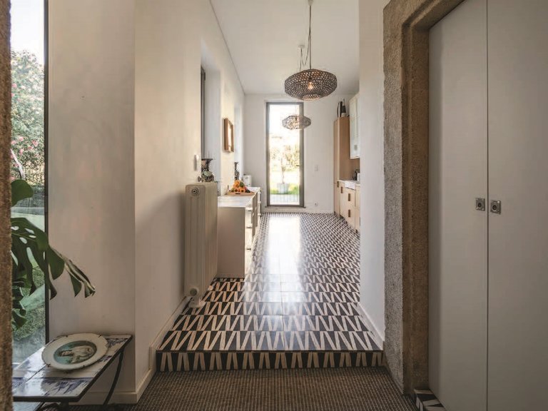 Commercial for Sale in Bonfim, Porto, Porto 14