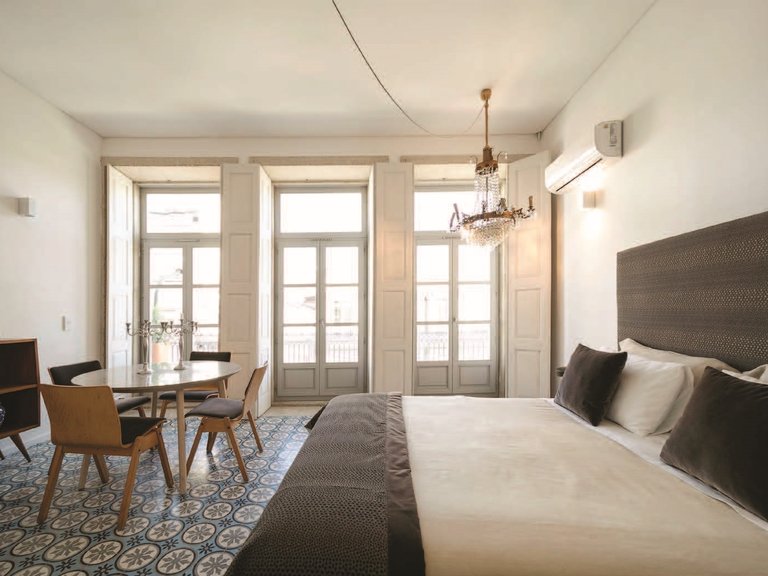 Commercial for Sale in Bonfim, Porto, Porto 23