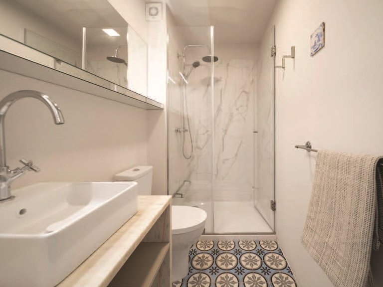 Commercial for Sale in Bonfim, Porto, Porto 26