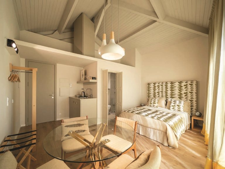 Commercial for Sale in Bonfim, Porto, Porto 33