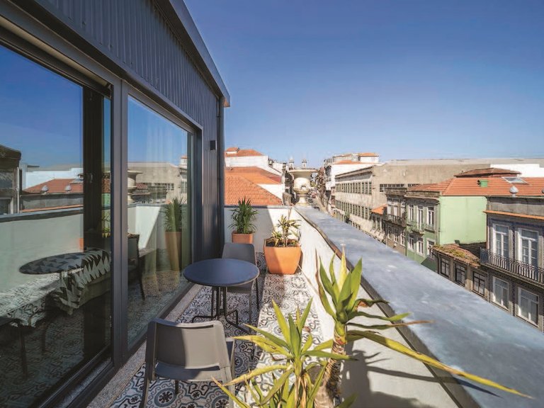 Commercial for Sale in Bonfim, Porto, Porto 47