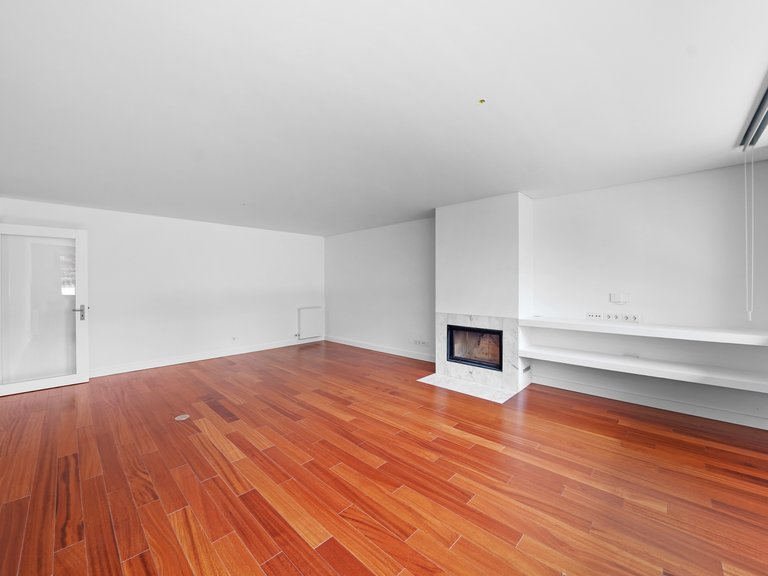 Apartment for Sale in Matosinhos e Leça da Palmeira, Matosinhos, Porto 2