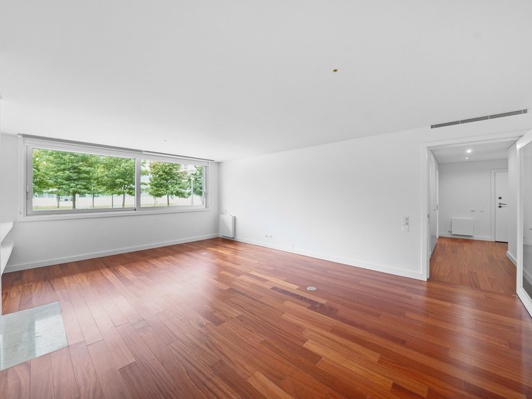 Apartment for Sale in Matosinhos e Leça da Palmeira, Matosinhos, Porto 4