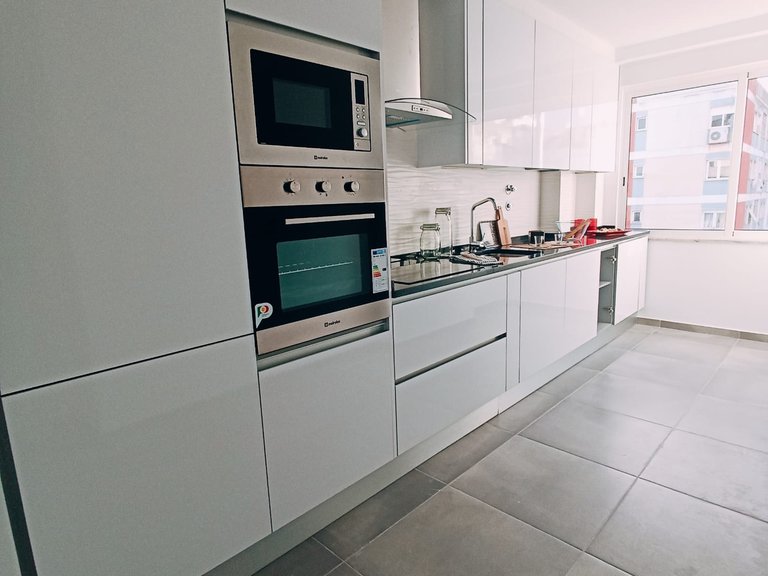 Apartment for Sale in São Domingos de Benfica, Lisboa, Lisbon 8