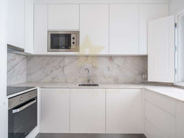 Apartment for Sale in Cedofeita, Santo Ildefonso, Sé, Miragaia, São Nicolau e Vitória, Porto, Porto 23