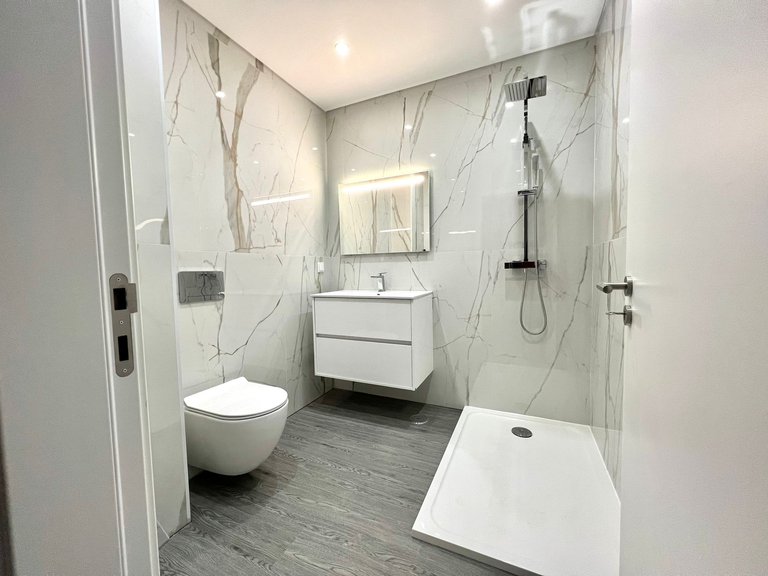 Apartment for Sale in Quelfes, Olhão, Algarve 16
