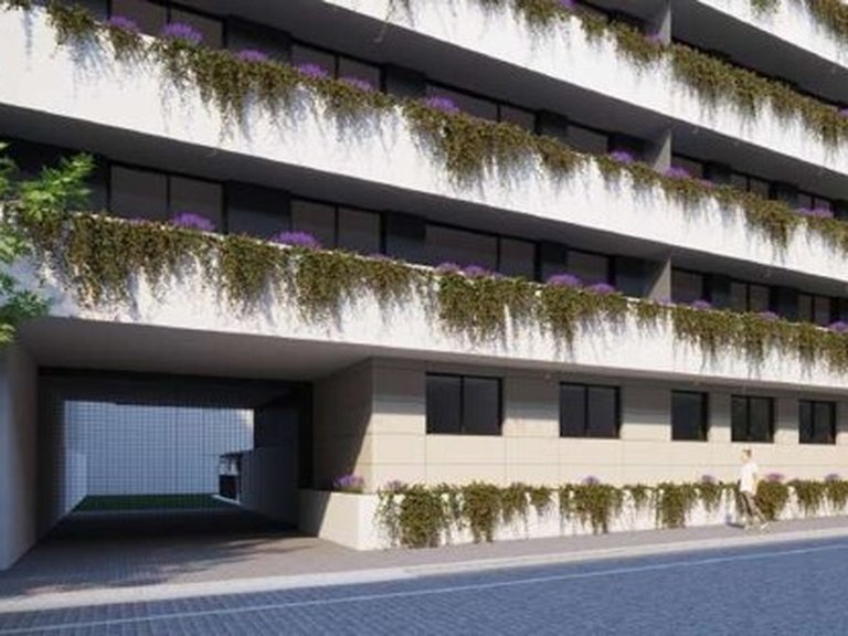 Apartment for Sale in Matosinhos e Leça da Palmeira, Matosinhos, Porto 2