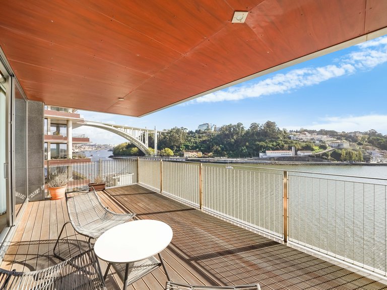 Apartment for Sale in Lordelo do Ouro e Massarelos, Porto, Porto 4