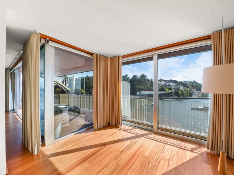 Apartment for Sale in Lordelo do Ouro e Massarelos, Porto, Porto 9