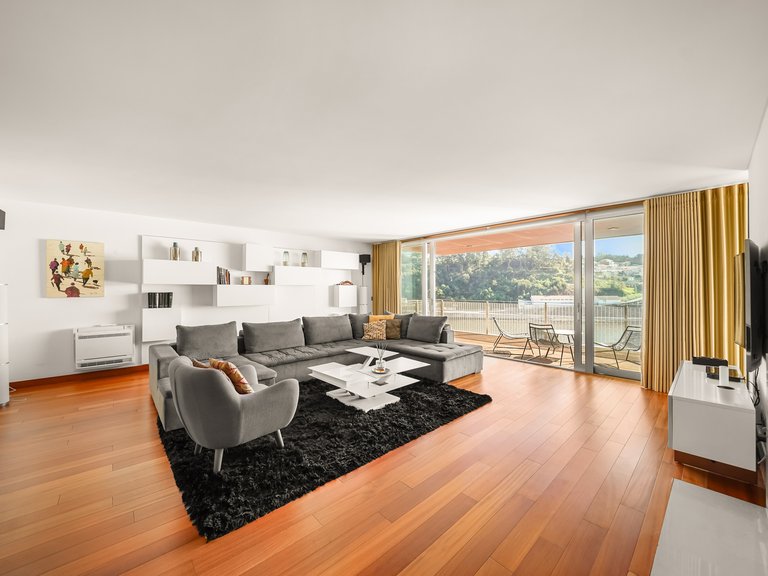 Apartment for Sale in Lordelo do Ouro e Massarelos, Porto, Porto 11