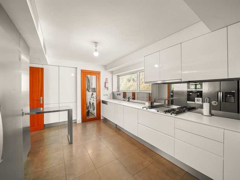 Apartment for Sale in Lordelo do Ouro e Massarelos, Porto, Porto 18