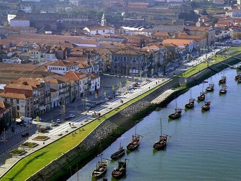 Apartment for Sale in Santa Marinha e São Pedro da Afurada, Vila Nova De Gaia, Porto 18