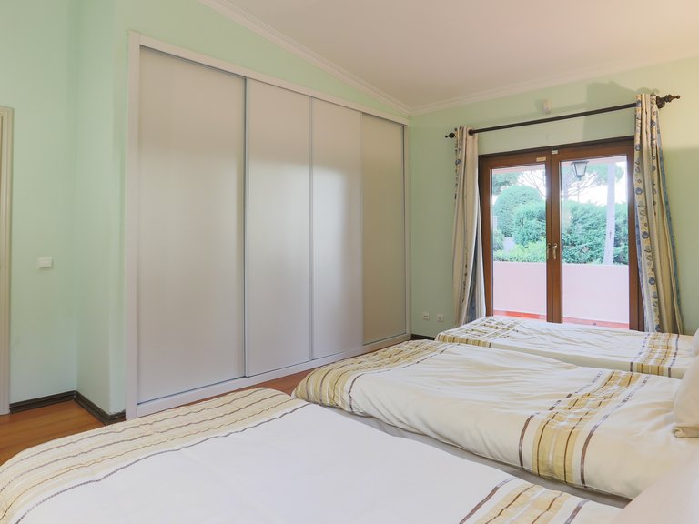 Villa for Sale in Quarteira, Loulé, Algarve 24