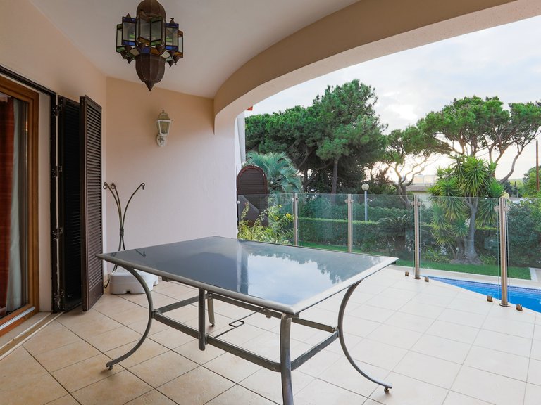 Villa for Sale in Quarteira, Loulé, Algarve 34