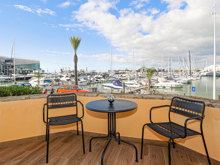Apartment for Sale in Quarteira, Loulé, Algarve 1