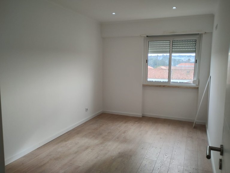 Apartment for Sale in Venteira, Amadora, Lisbon 1