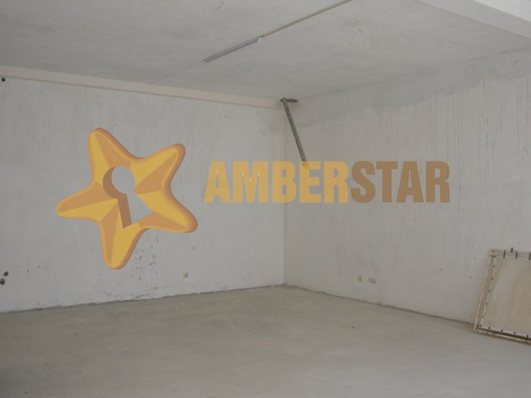 Commercial for Sale in Avintes, Vila Nova De Gaia, Porto 3