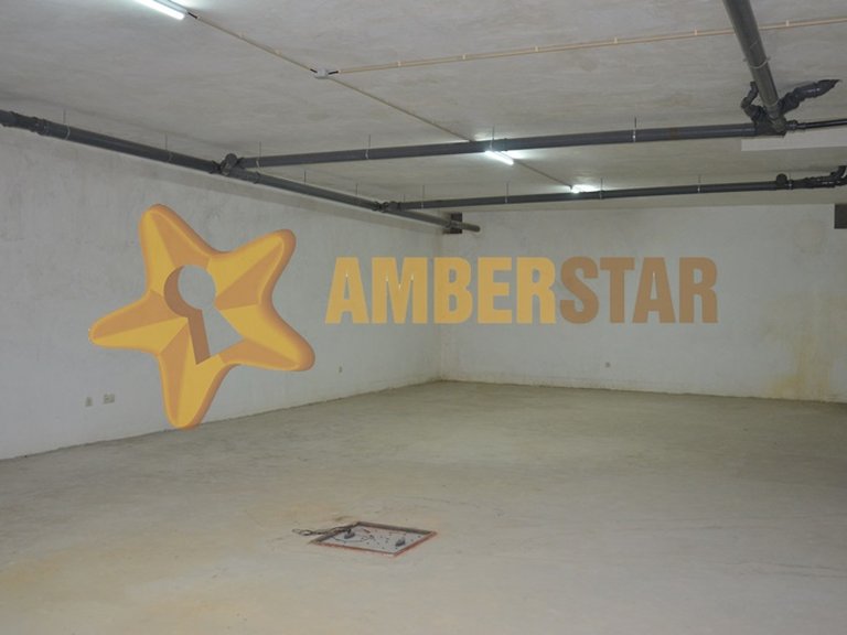 Commercial for Sale in Avintes, Vila Nova De Gaia, Porto 6