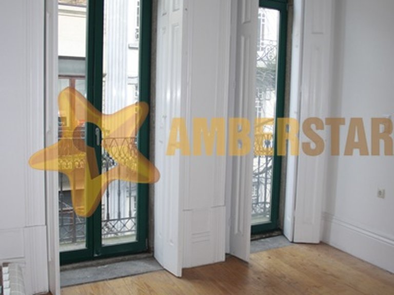 Commercial for Sale in Cedofeita, Santo Ildefonso, Sé, Miragaia, São Nicolau e Vitória, Porto, Porto 19
