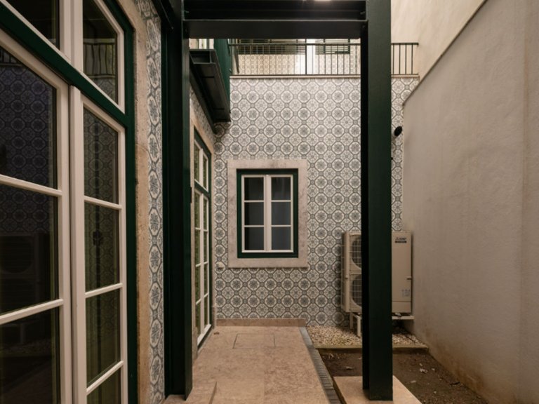 Apartment for Sale in Santa Maria Maior, Lisboa, Lisbon, Portugal 10