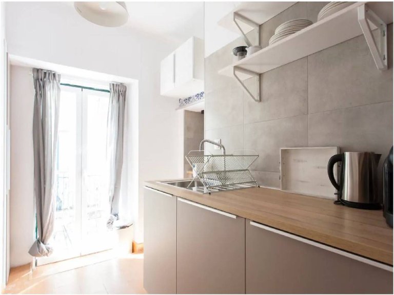 Apartment for Sale in Santa Maria Maior, Lisboa, Lisbon, Portugal 5