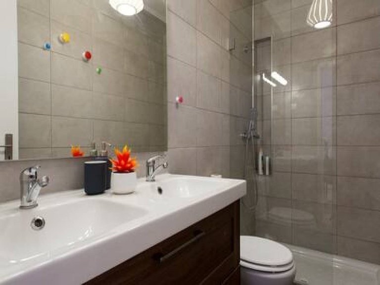 Apartment for Sale in Santa Maria Maior, Lisboa, Lisbon, Portugal 8