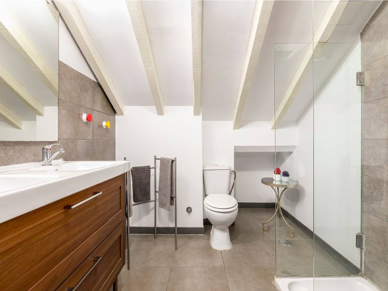 Apartment for Sale in Santa Maria Maior, Lisboa, Lisbon, Portugal 14