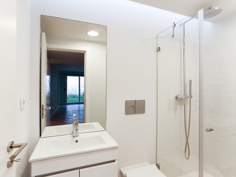 Apartment for Sale in Santo António, Lisboa, Lisbon, Portugal 11