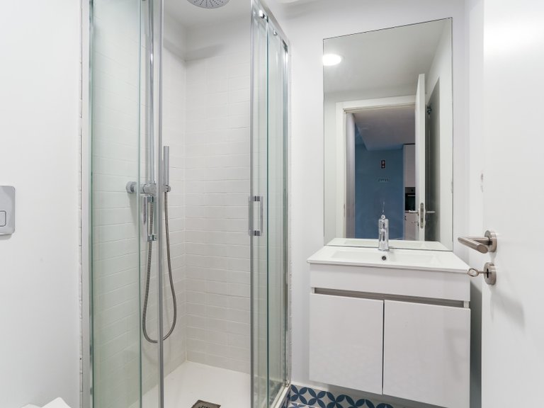 Apartment for Sale in Santo António, Lisboa, Lisbon, Portugal 13