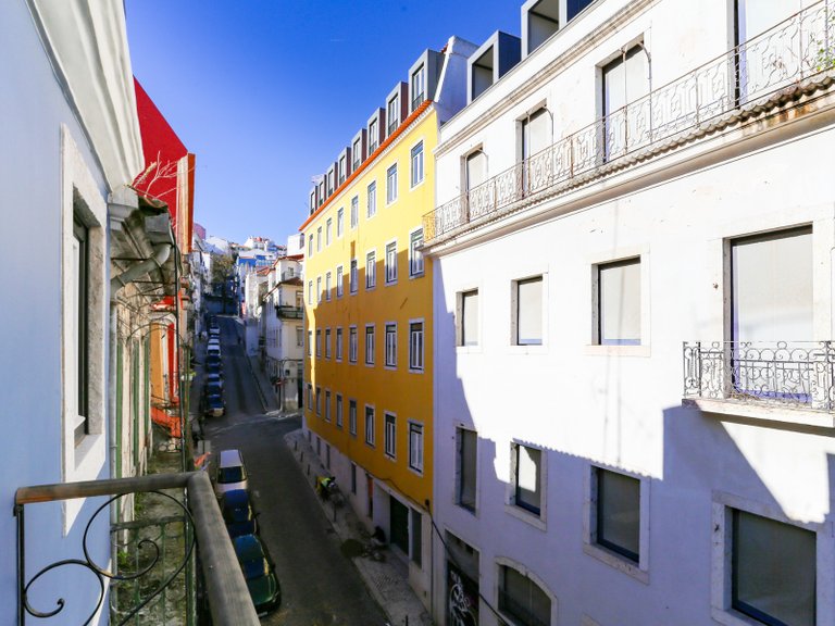Apartment for Sale in Santo António, Lisboa, Lisbon, Portugal 8