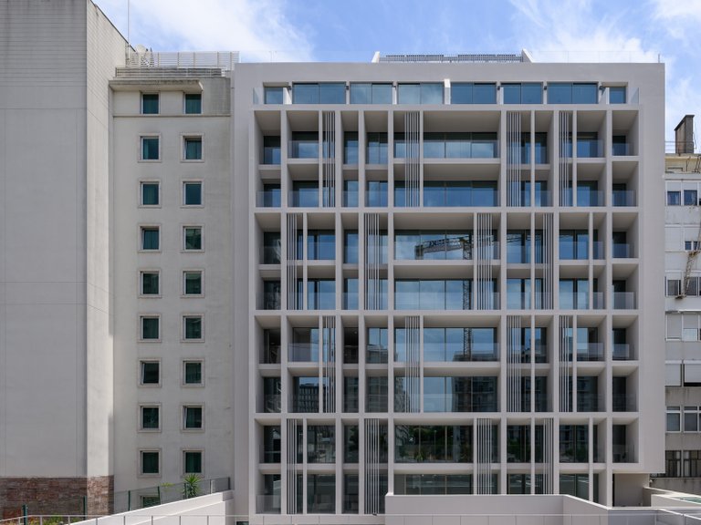 Apartment for Sale in Avenidas Novas, Lisboa, Lisbon, Portugal 35