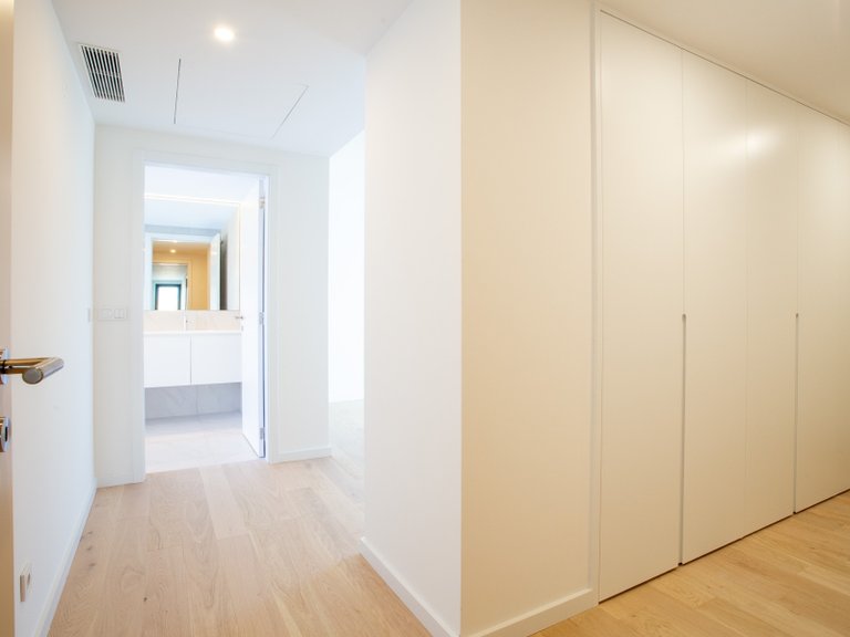 Apartment for Sale in Avenidas Novas, Lisboa, Lisbon, Portugal 17