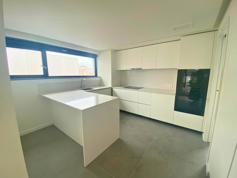 Apartment for Sale in Avenidas Novas, Lisboa, Lisbon, Portugal 9