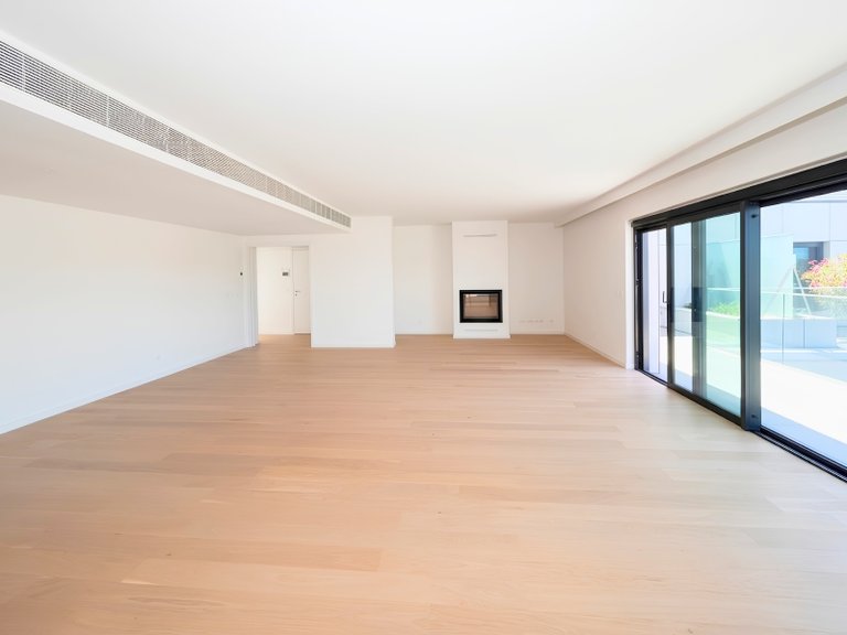 Apartment for Sale in Avenidas Novas, Lisboa, Lisbon, Portugal 8