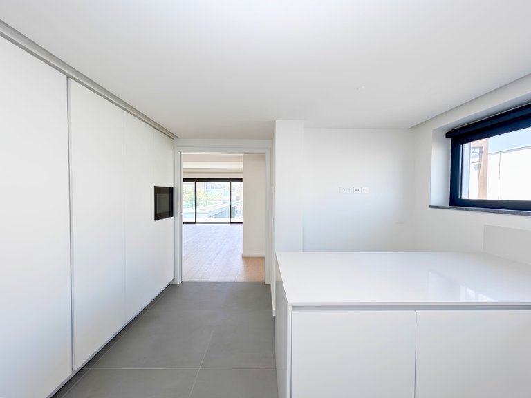 Apartment for Sale in Avenidas Novas, Lisboa, Lisbon, Portugal 14